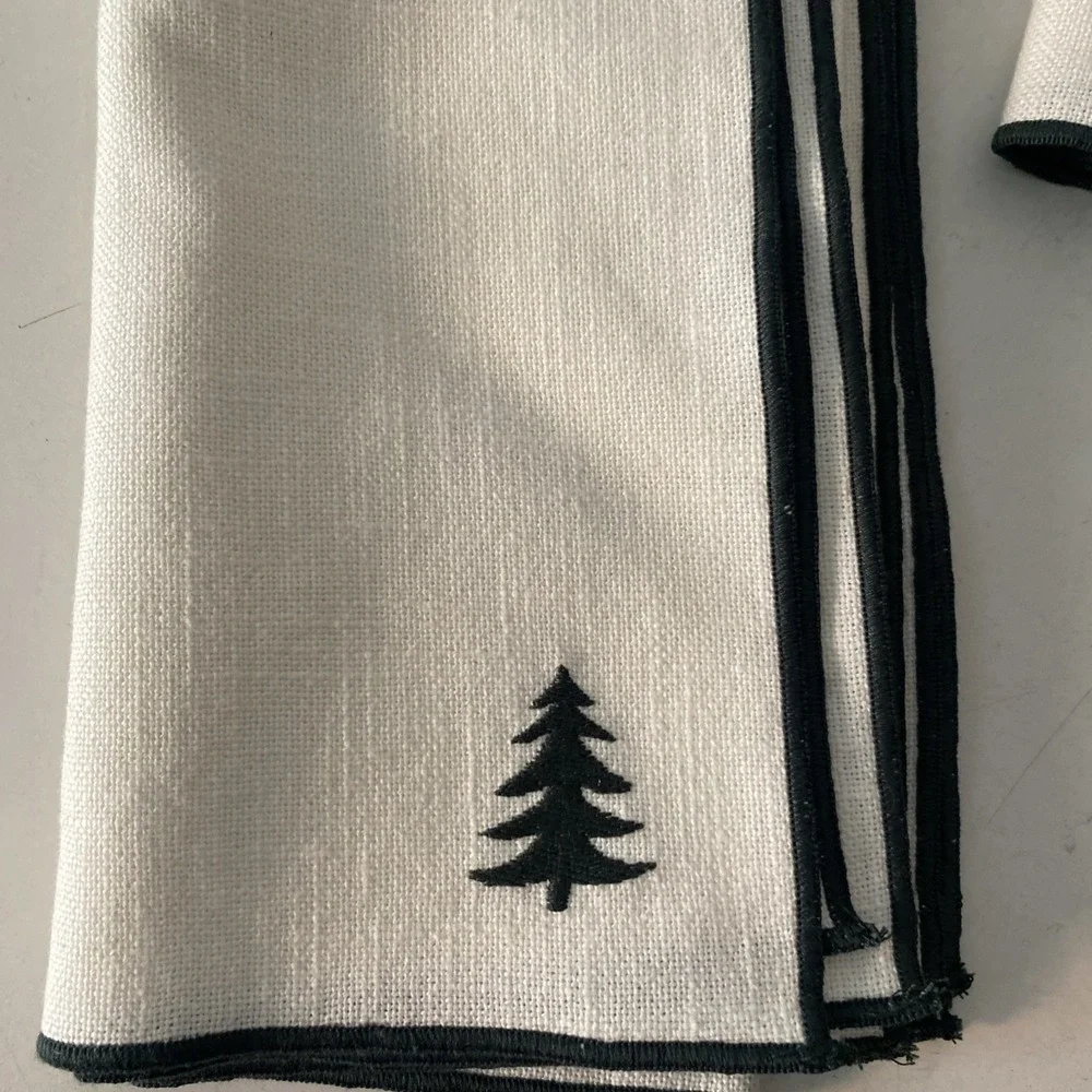 Set of 5 Crate & Barrel Merrow-Stitch White Green Stripe Napkin Embroidered Tree